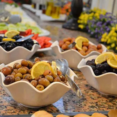 Grand Zentrum & Cafe Restaurant - Taksim Square Otel 3*