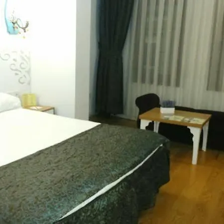 Jakaranda Hotel Istanbul