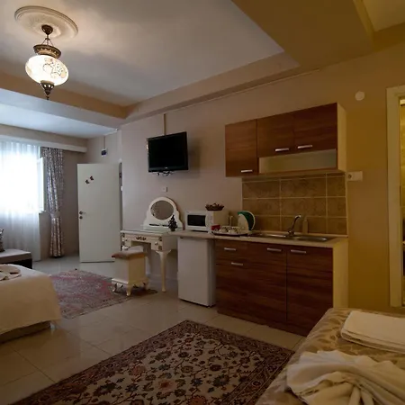 Safran Aparthotel 3*