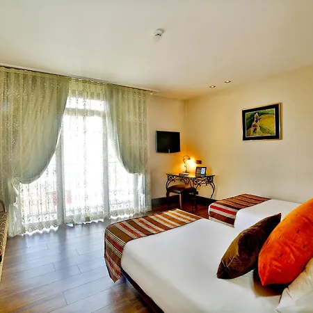 Taksim Hotel 4*