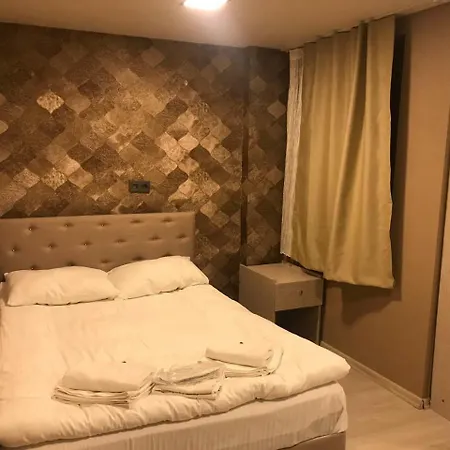 Grand Ahi Hotel