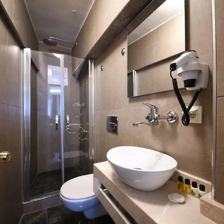 Star Taksim 3*
