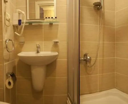 Suereyya Hotel 3*