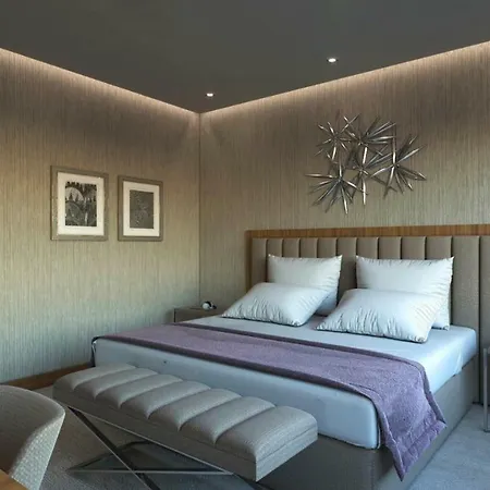 Vogue Supreme Hotel