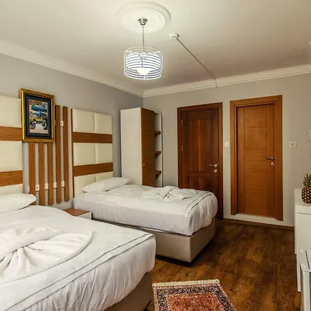Maduro Hotel 3*