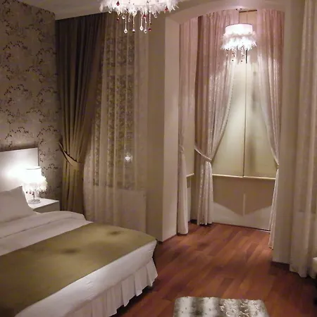 Arach Harbiye Otel İstanbul