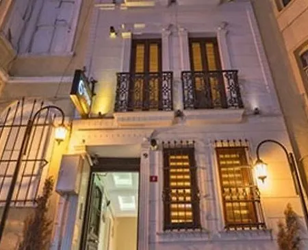 Taksim Center Apartament