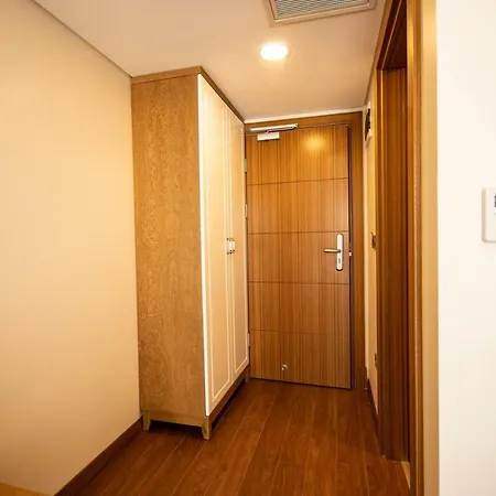 Eliza Hotel 2*