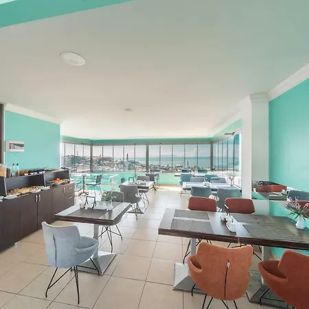 Old Park Hotel 2*