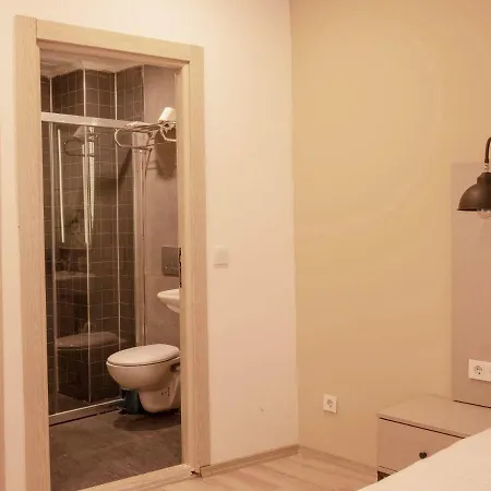 The Lola Hotel 3*