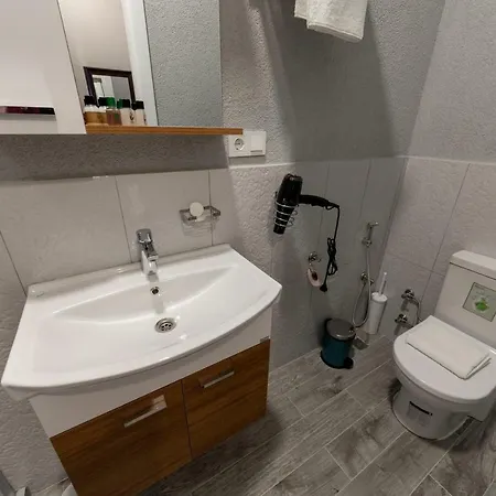 Royal Taksim 3*