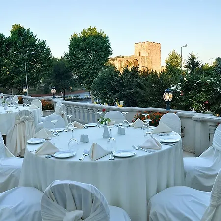 Hotel Eresin Topkapi 5*