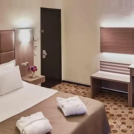 Отель Guenes Merter 4*