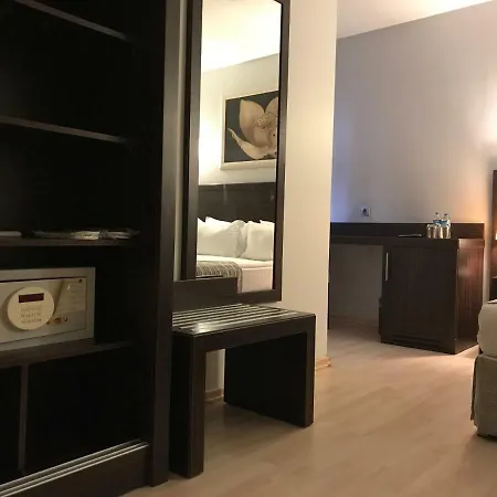Hotell Mim 4*