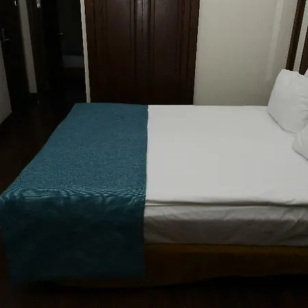 Atik מלון 3*