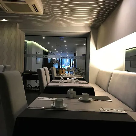 Mim Hotell