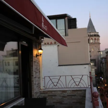Galata Moon Provincia di Istanbul