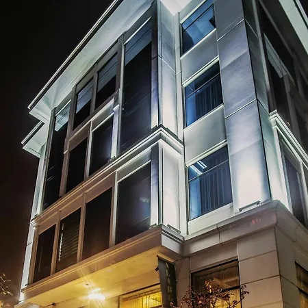 Discovery Szálloda 3*