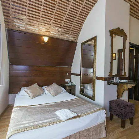 Гостевой дом Naz Wooden House Стамбул