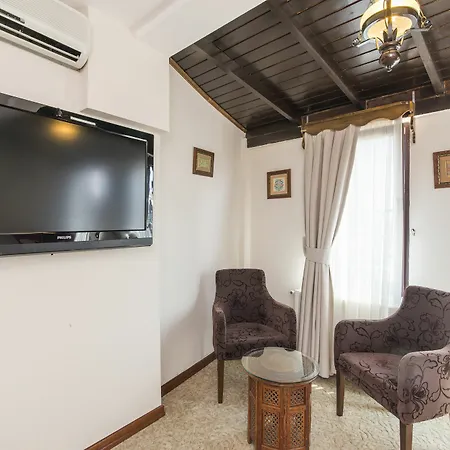 Naz Wooden House