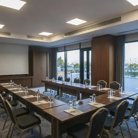 - Tuzla Bay By Ihg 4* Istanbulská provincie