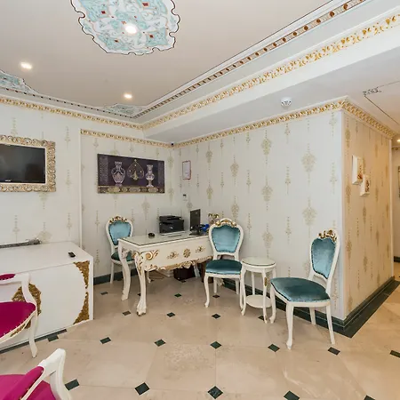 Hotel 1453