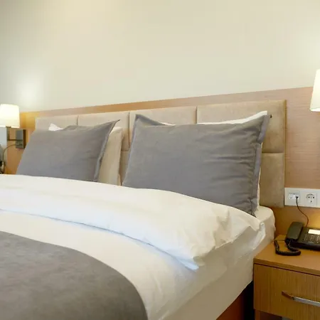 Kartal Palace Taksim Square Family 2*