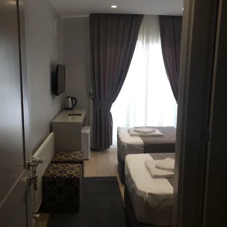 Bella 3 Hotel *