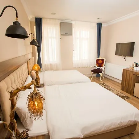 Hotel Corner Garden 2*