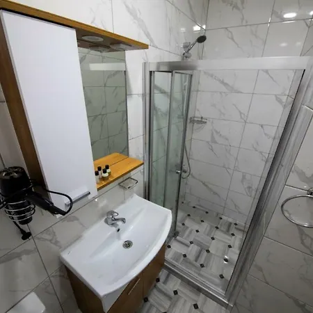 Royal Taksim 3*