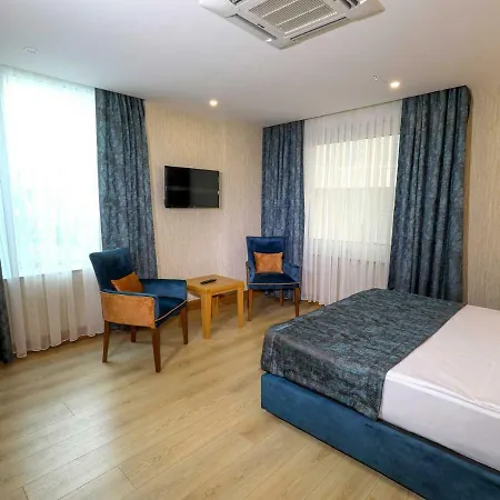 Grand Elmira Aparthotel 2*