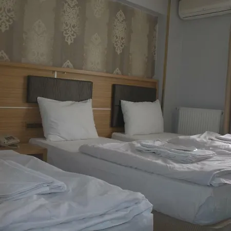 Grand Lara Otel 2*