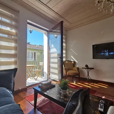 Ottobalat Apartment *