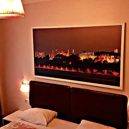 Hotel Galata Moon 2*