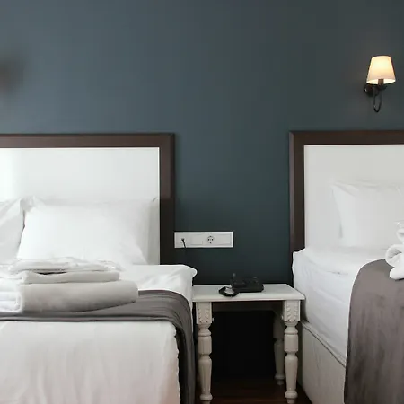 Nova Hotel 3*