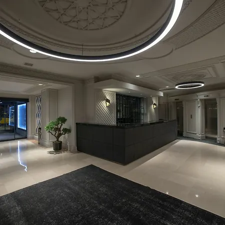 Ξενοδοχείο Taksim Square 4*