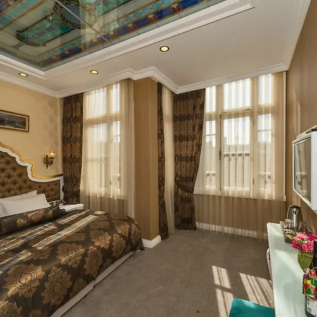 Alpek Hotel 3*