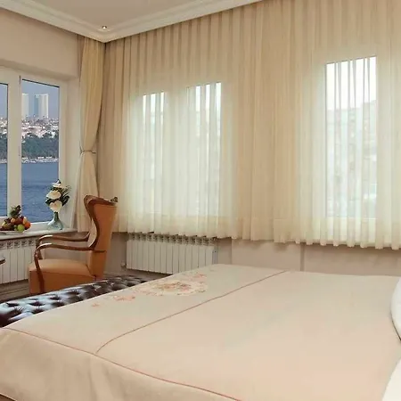 Aparthotel Lir Long 3*