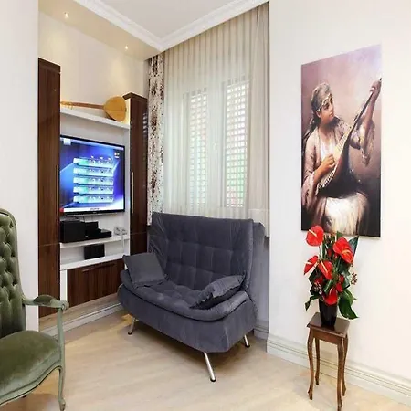 Aparthotel Lir Long