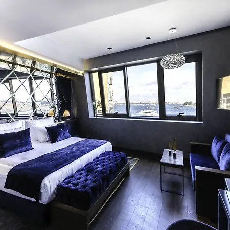 The Wings Hotel 4*