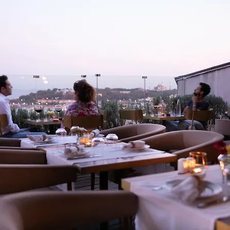 Georges Galata Hotel 4*