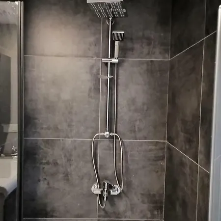 Varlik Tower Homestay Istanbul