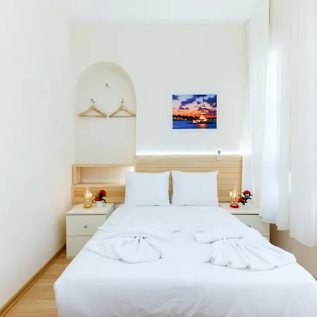 Aparthotel Otantik 5*
