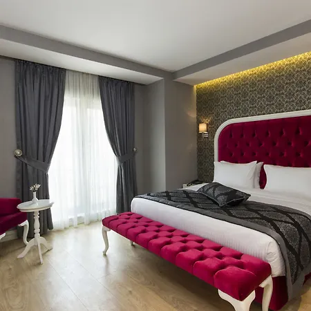Dencity & Hotel 4*