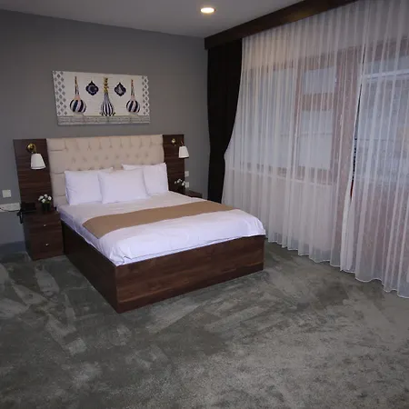 Karakoey Hotel 2*