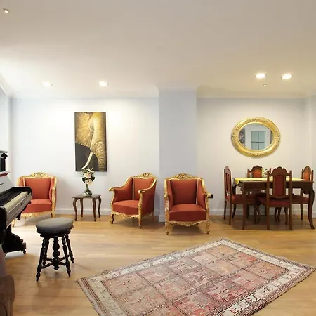 Aparthotel Lir Long