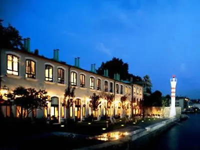 Otel Sumahan - On The Water