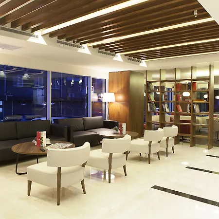 Otel Ramada Encore Kartal