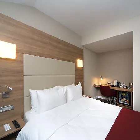 Ramada Encore Kartal 4* İstanbul