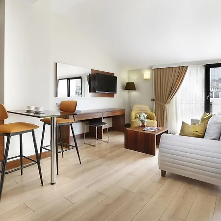 Hotell The White Orient 4*